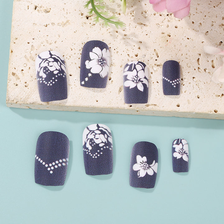 Artificial nails with elegant floral designs Kalsten
