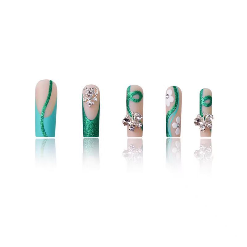 Glamorous Glittery Nail Art Extensions Kalsten