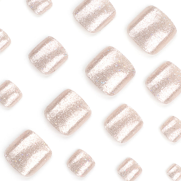 Glamorous toenail art with sparkling glitter accents Kalsten