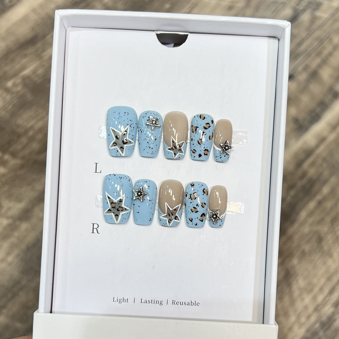Stylish Nail Art Kalsten