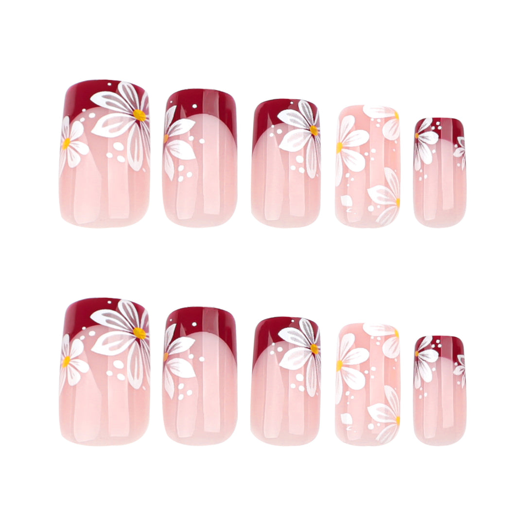 Artistic Nail Extensions with Floral Design Kalsten