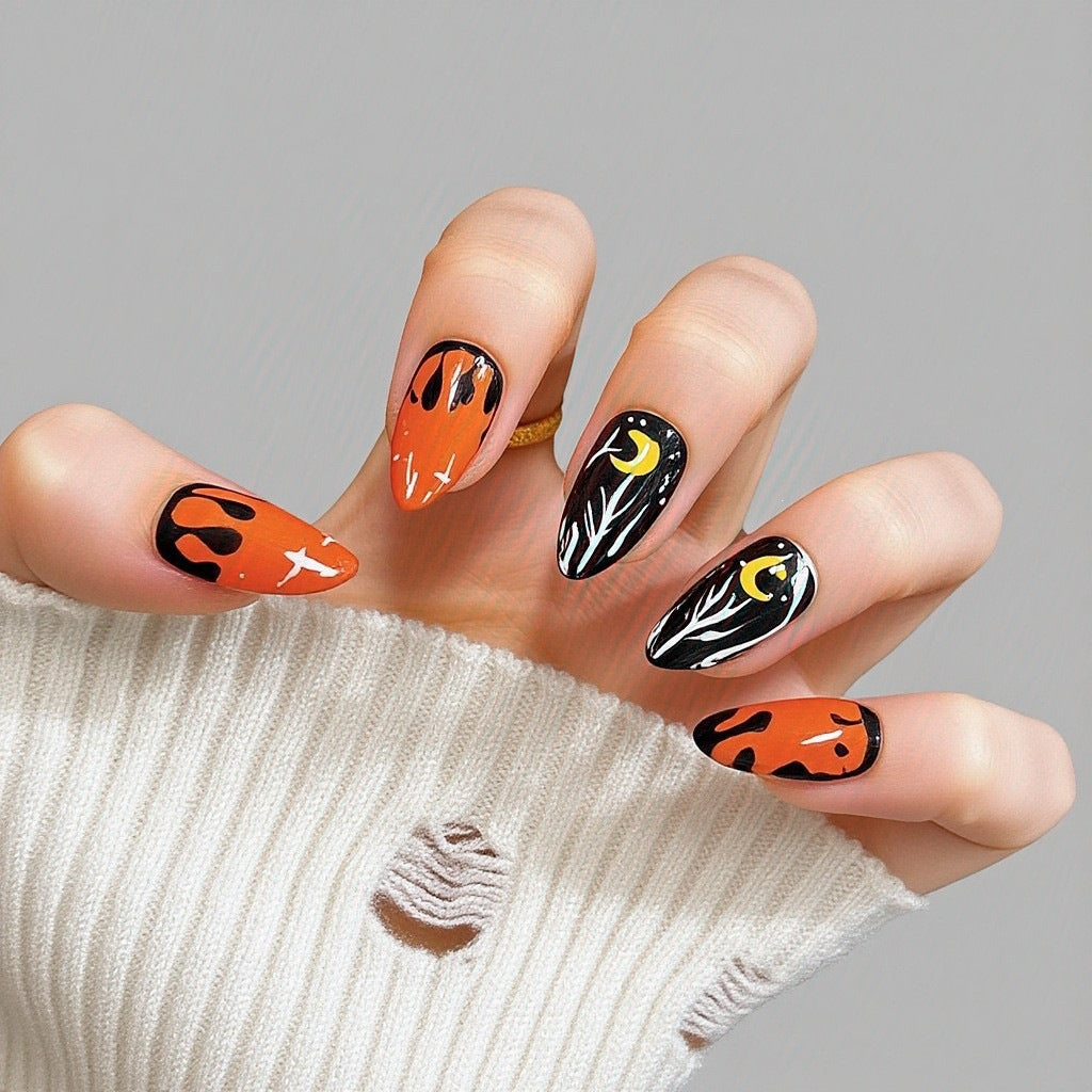 Artificial nails with creepy skull design Kalsten