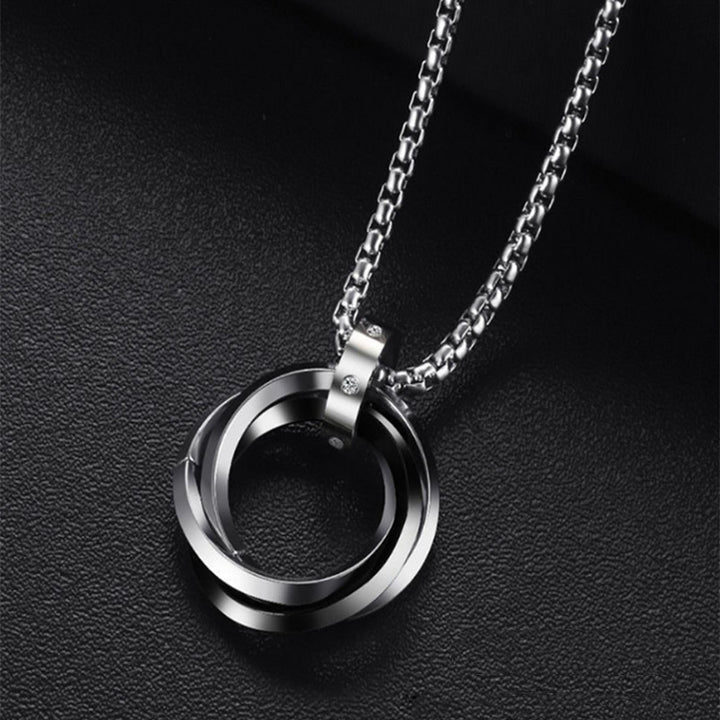 Interlocking Rings Necklace Kalsten
