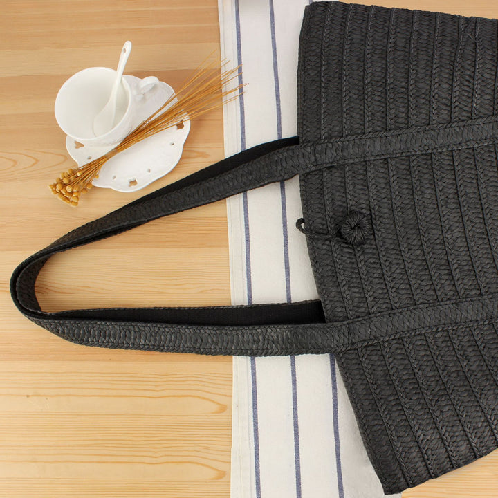 Elegant Tote Bag Made of Woven Natural Material Kalsten