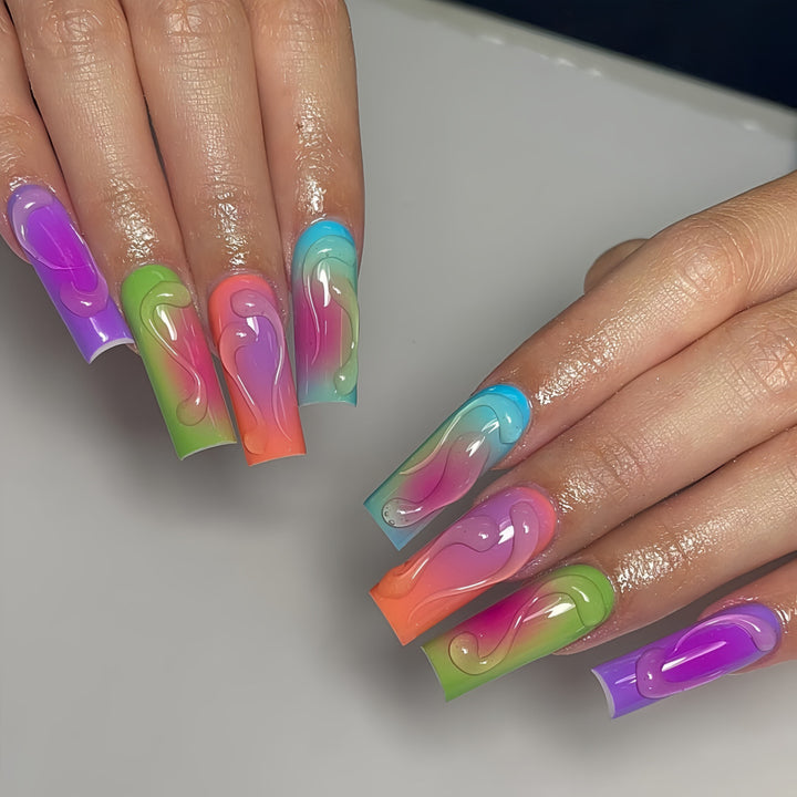 Trendy Colored Artificial Nails Kalsten
