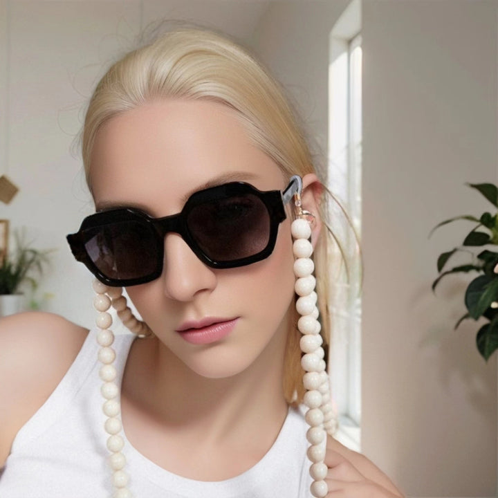 Women’s geometric sunglasses with modern frame and UV protection Kalsten