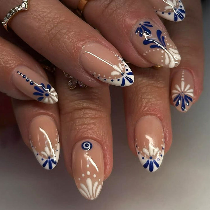 Artistic Floral-Embellished Press-On Nails  1791110737