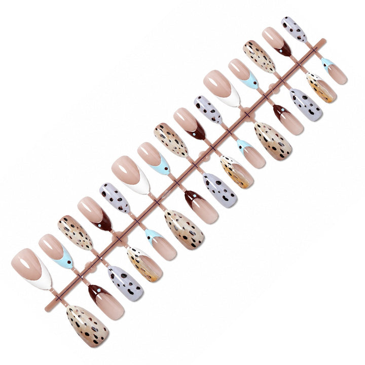 Artificial nail set with modern patterns and creative accents Kalsten