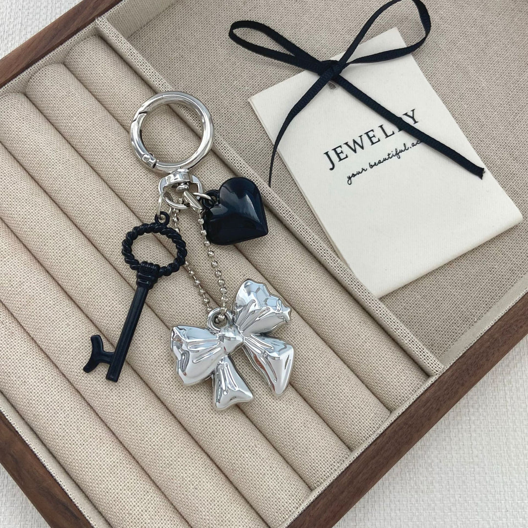 Silver Charm Keychain Kalsten