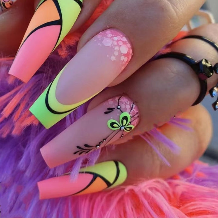 Creative artificial nails in modern design Kalsten