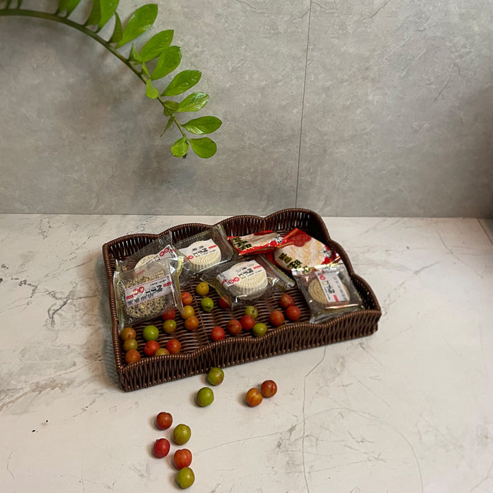 Ladies elegant serving tray made of high-quality weave Kalsten