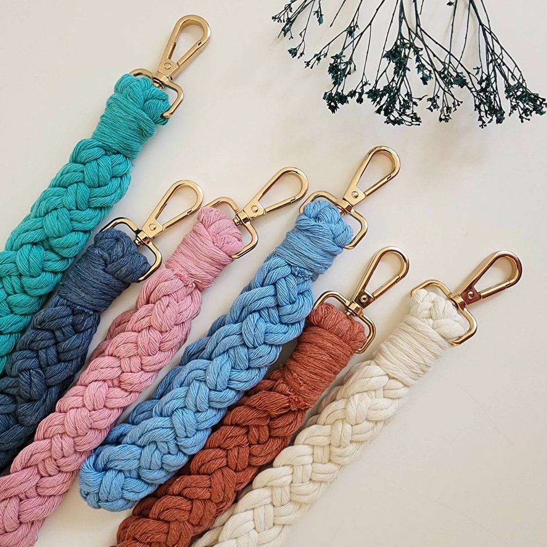 Braided Keychain Holder Kalsten