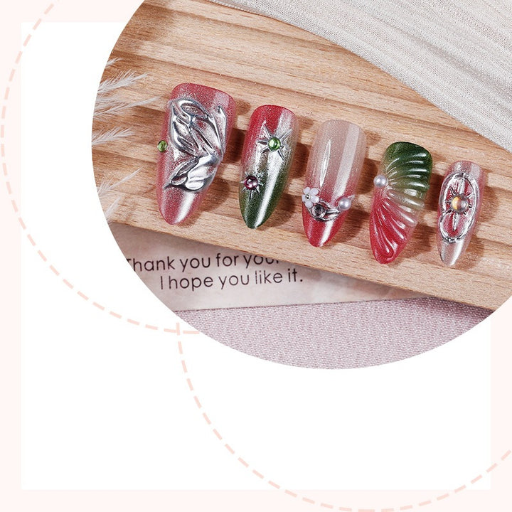 Artificial nail set with elegant color gradients and decorative 3D elements Kalsten
