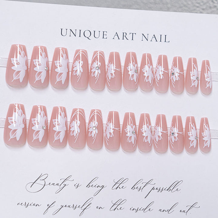 Elegant Floral Press-On Nail Art