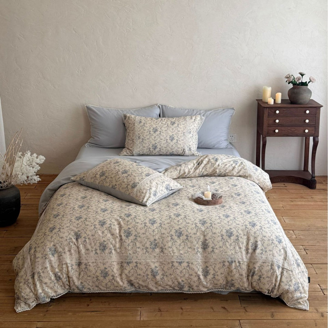 Cotton Percale Duvet Cover Set with Country Flower Pattern, Reversible Function and Lace Border