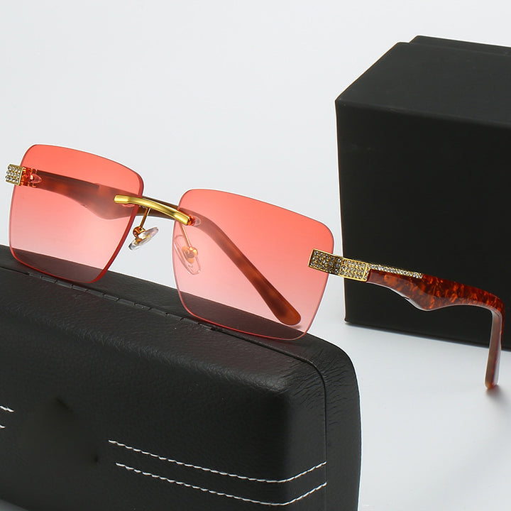 Ladies fashionable sunglasses in elegant square design Kalsten