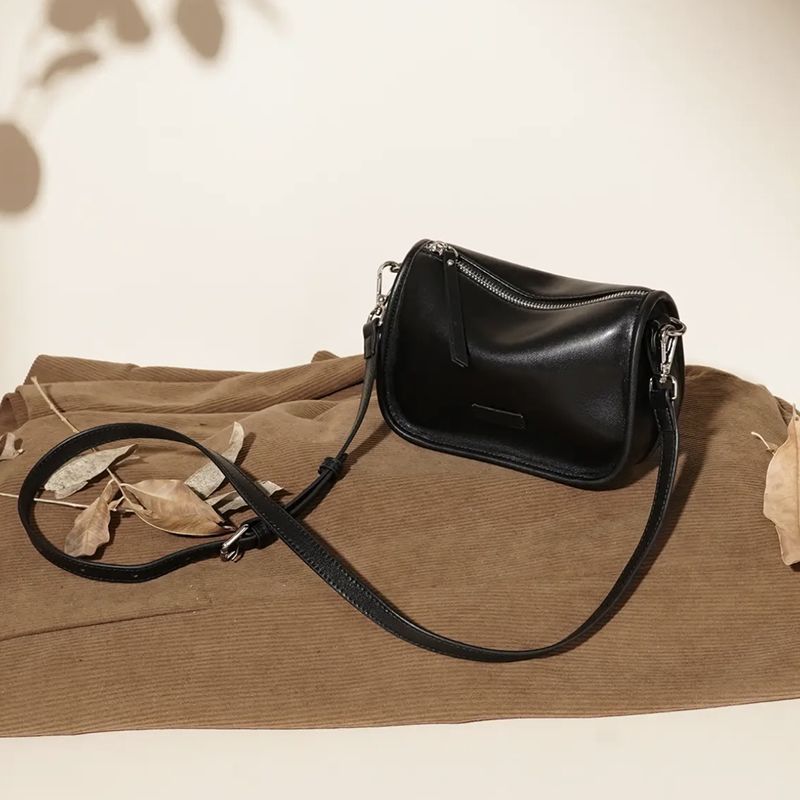 Smooth Leather Crossbody Purse Kalsten