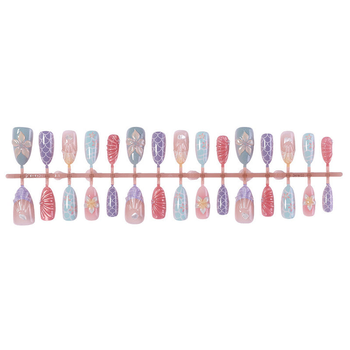 Artificial nail set with elegant floral and geometric designs Kalsten
