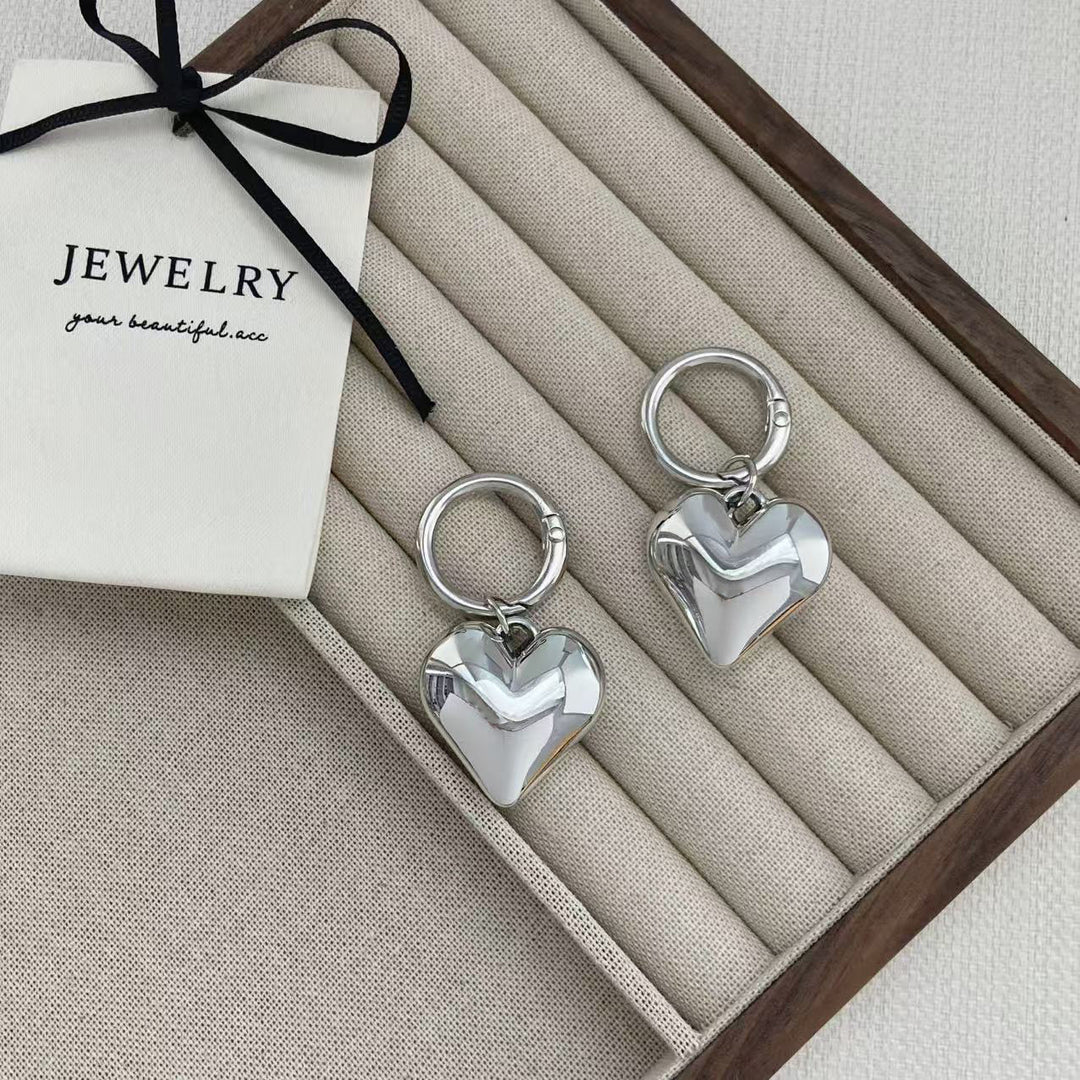 Heart-Shaped Silver Keychain Kalsten
