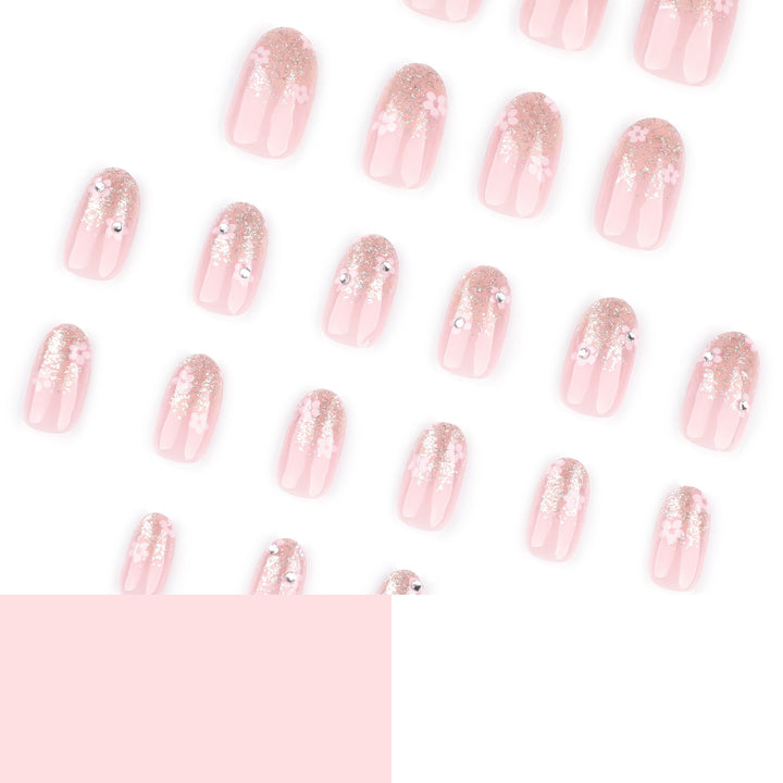 Artful gel nails with sparkling accents Kalsten
