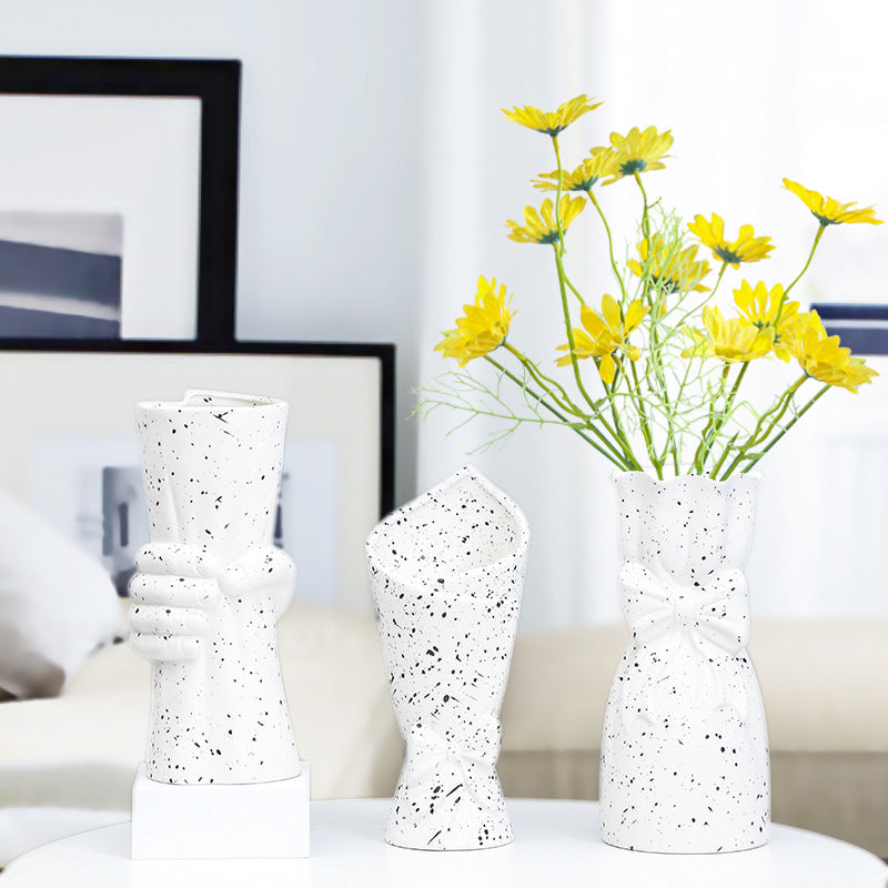 Decorative Bow Vase Kalsten