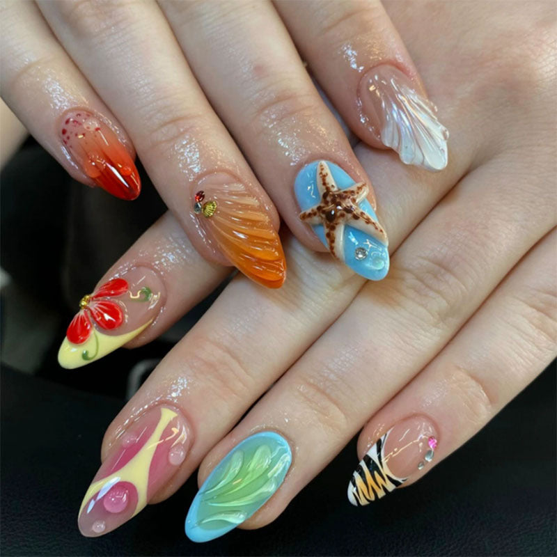 Artistic Beach-Themed Press-On Nails