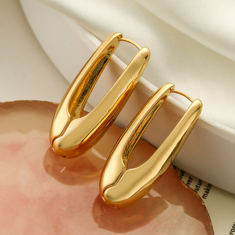 Elegant and Stylish Earrings Kalsten