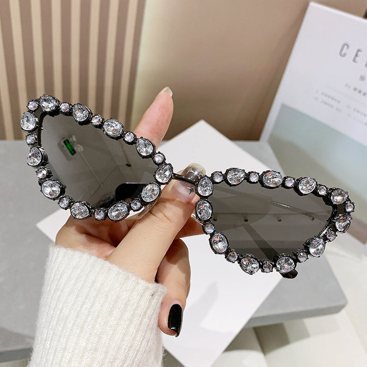 Ladies Glamorous Cat-Eye Sunglasses with Sparkling Rhinestone Details Kalsten