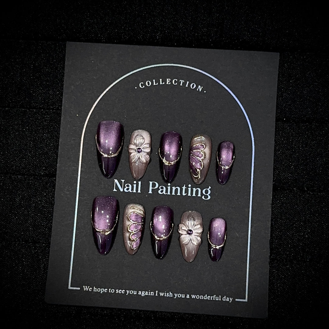 Elegant Floral Design Press-On Nail Set