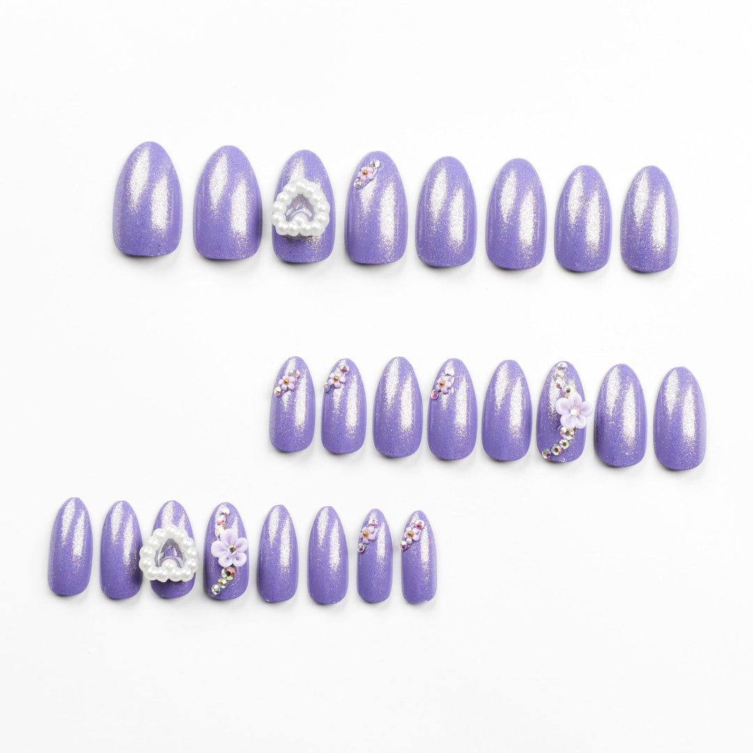 Artistic Nail Art with Floral Decorations Kalsten