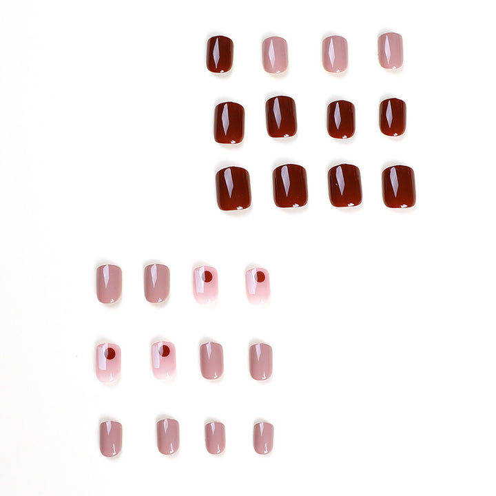 Artful nail art with unique design elements Kalsten