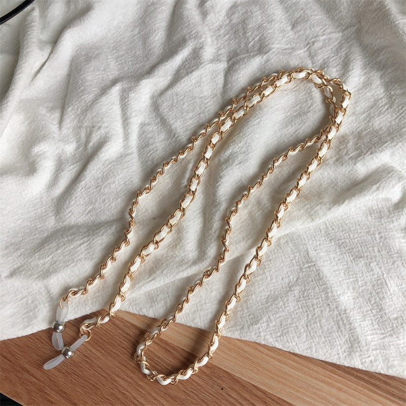Stylish Chain Eyewear Holder Kalsten