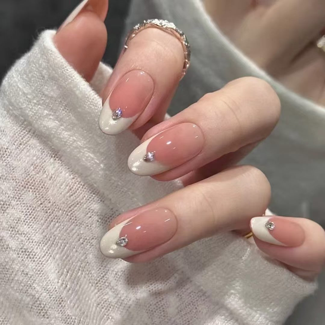 Elegantly Designed Faux French Tip Nail Kit