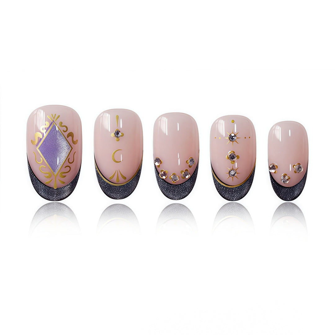 Celestial-Themed Press-On Nail Art Kalsten