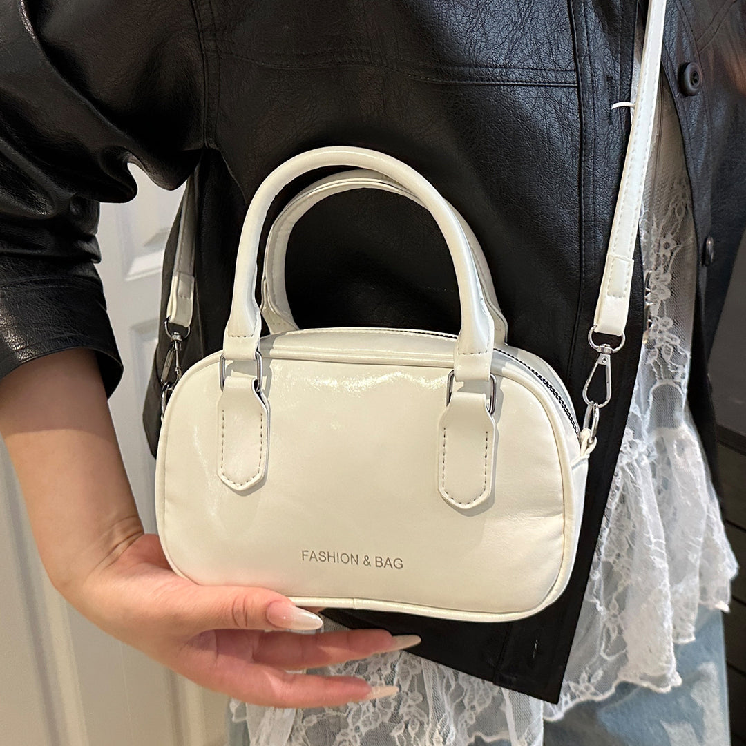 Elegant Pearl-Embellished Handheld Satchel