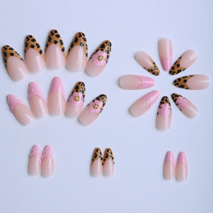 Artificial nails with luxurious leopard design and elegant accents Kalsten
