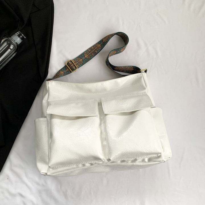 Multifunctional Shoulder Bag With Innovative Compartment System Kalsten