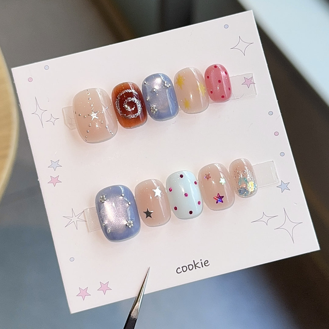 Creative artificial nails with sparkling star patterns Kalsten