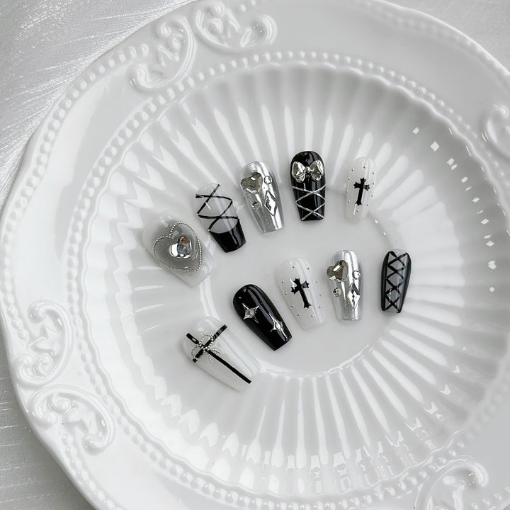 Artistic Press-On Nail Art Set with Unique Gothic and Decorative Design