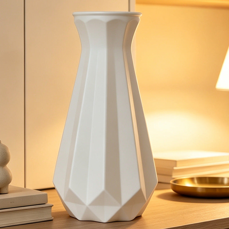 Elegant Geometric Decorative Vase Kalsten