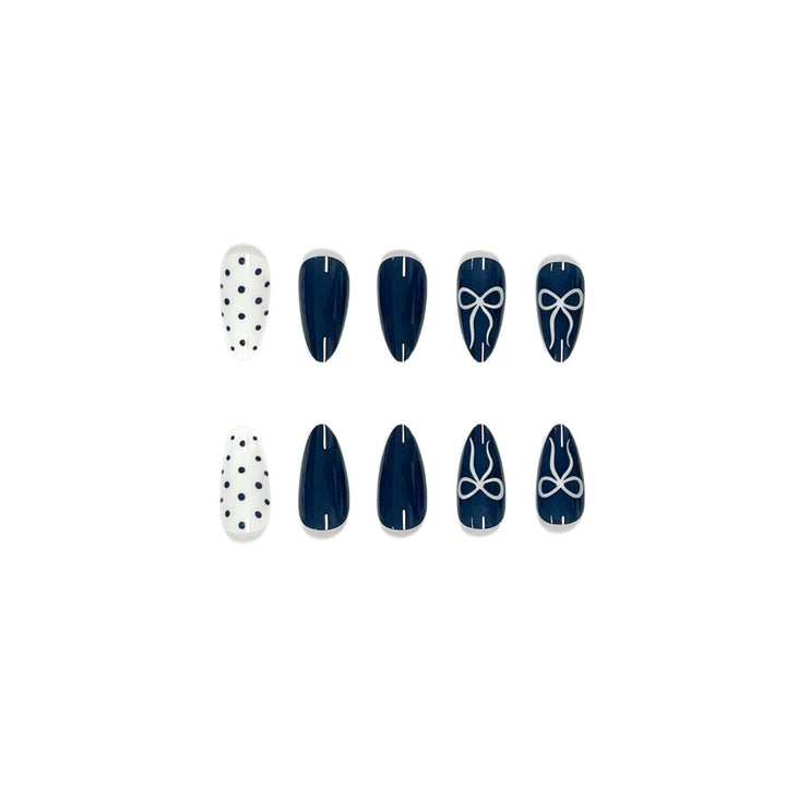 Nautical-Inspired Gel Nail Art Kalsten
