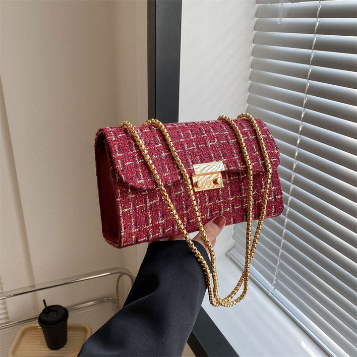 Elegant Textured Clutch Handbag