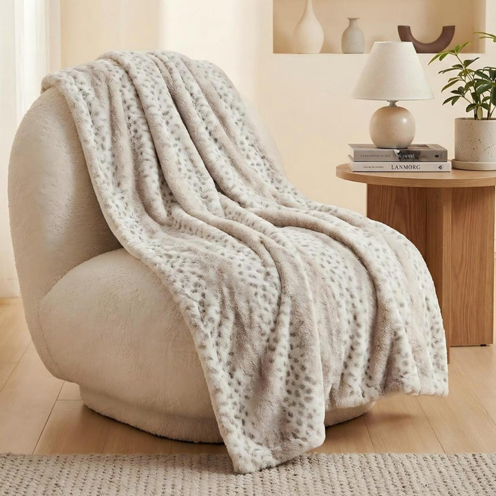 Home Decorative Plush Throw