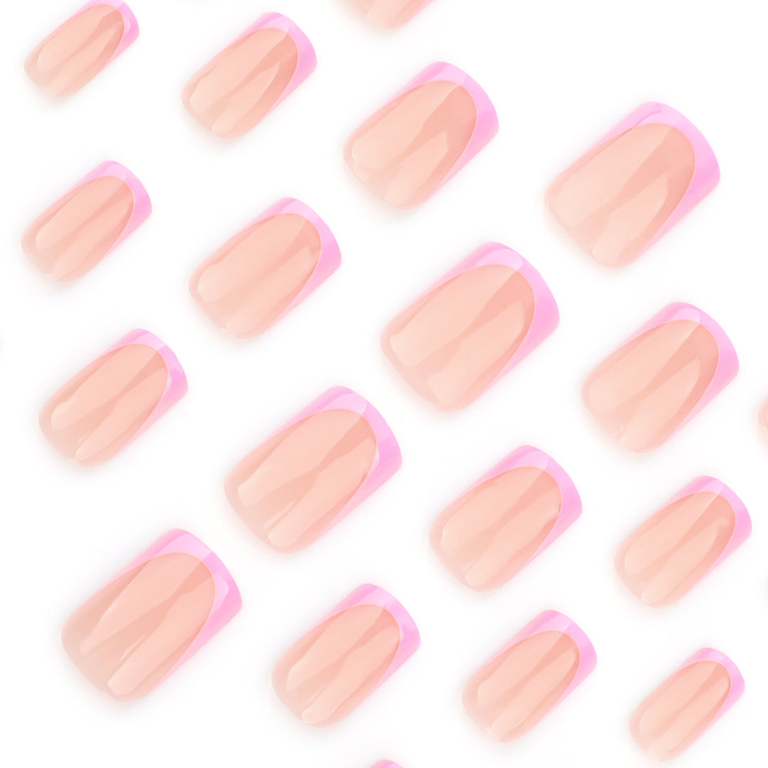 Artful Nail Art with Elegant French Tip Accents Kalsten