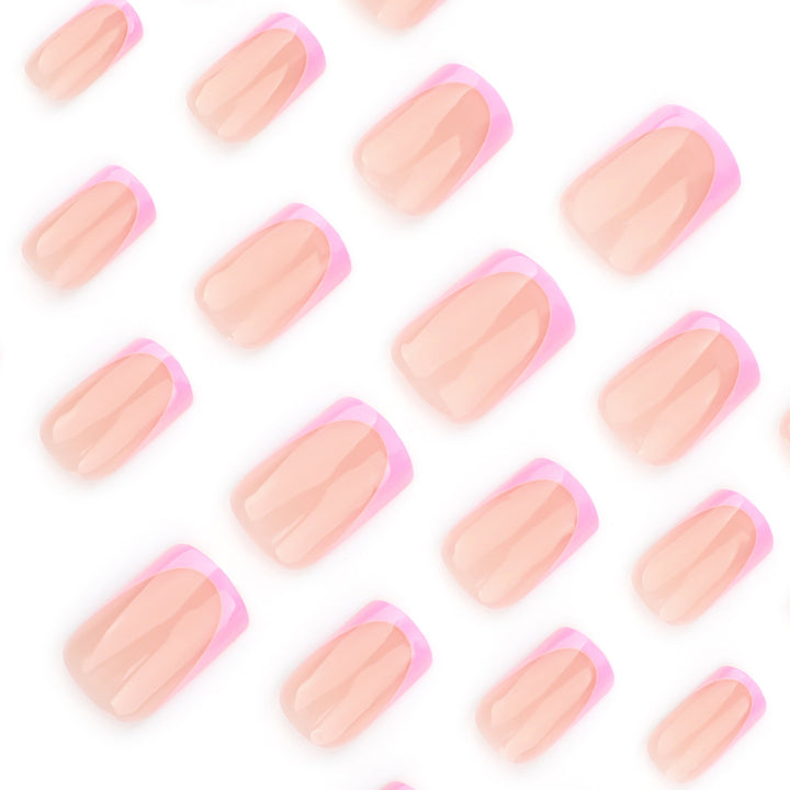 Artful Nail Art with Elegant French Tip Accents Kalsten