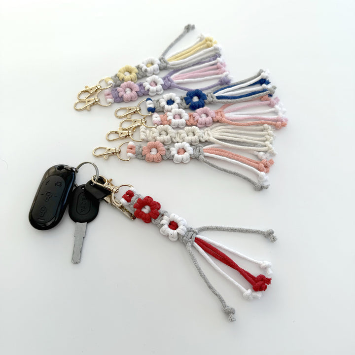 Macrame Keychain with Tassel Kalsten