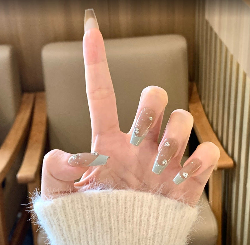 Artistic Character-Embossed Press-On Nail Set Kalsten