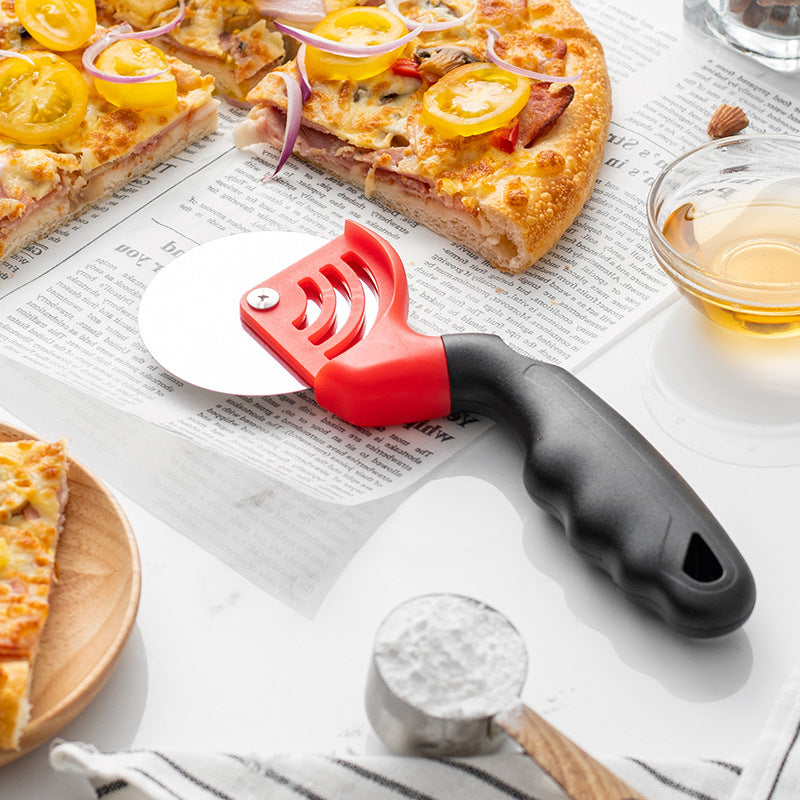 Ergonomic pizza cutter with non-slip handle Kalsten