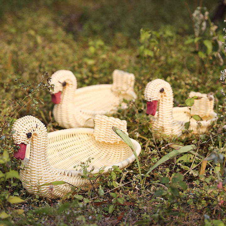 Unisex Braided Decoration Basket in Duck Shape Kalsten
