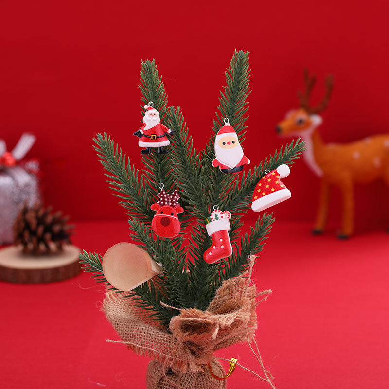 Santa-Themed Decorative Charm Kalsten